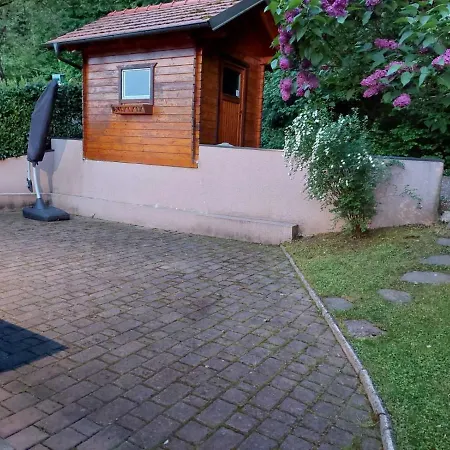 Hébergement de vacances Family House Miraj