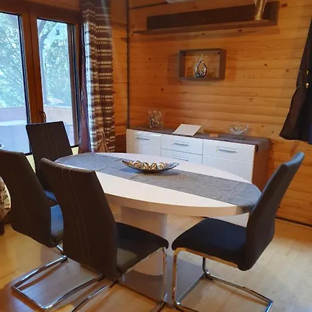 בית נופש Family House Miraj *