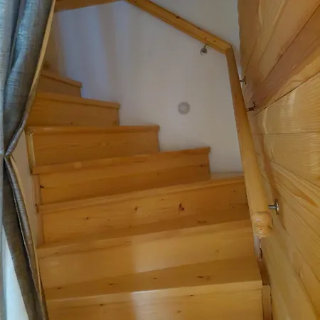 Family House Miraj בית נופש *